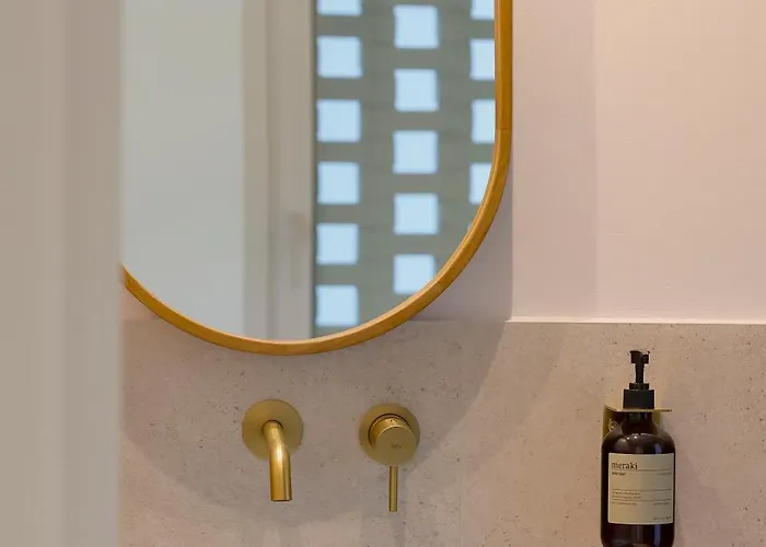 アパートホテル Lobamar ヒホン